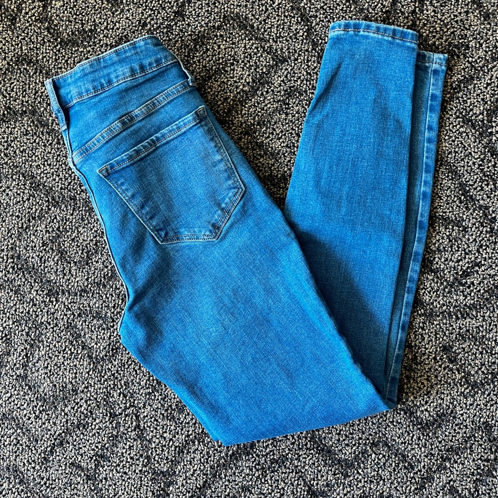 Old Navy high-rise Rockstar super skinny jeans